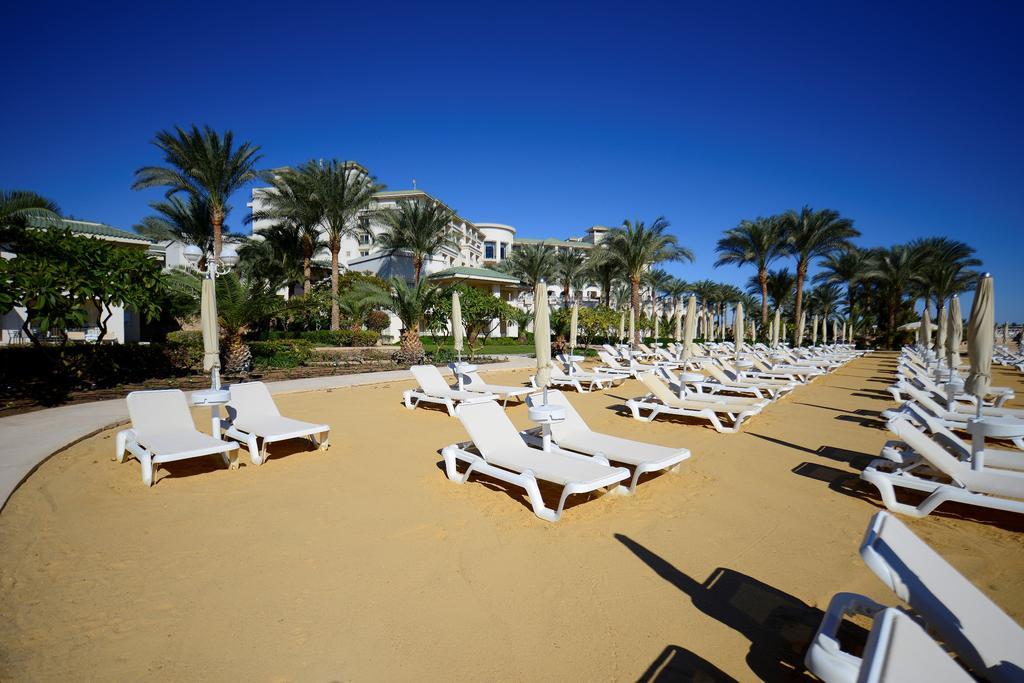 스텔라 디 마레 비치 호텔 앤드 스파 샤름 엘 셰이크 외부 사진 The beach at the Hilton Sharm El Sheikh Resort